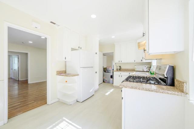 16829 Daryl Avenue, San Lorenzo CA: https://media.crmls.org/mediaz/95d8db45-7269-4897-ae8f-cf13f85a261b.jpg