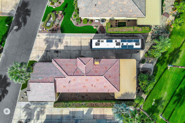 48170 Hjorth Street, Indio CA: https://media.crmls.org/mediaz/95d9bea3-cbb2-4d56-8fc5-0476e9e8979b.jpg