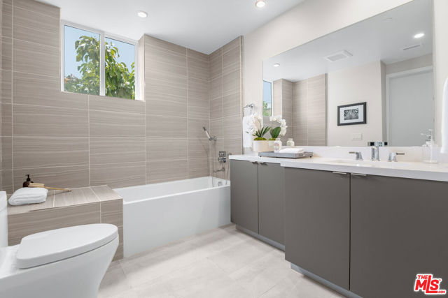 1226 S Bedford Street, Los Angeles CA: https://media.crmls.org/mediaz/95db5fea-5f17-4ab3-baae-bbb7d75d4acf.jpg