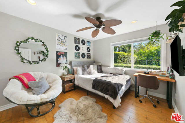 30603 El Sueno Drive, Malibu CA: https://media.crmls.org/mediaz/95dc4371-5711-4632-8a27-581b6fe2b917.jpg