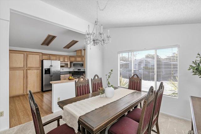 5128 Don Mata, Carlsbad CA: https://media.crmls.org/mediaz/95ddd45b-58bb-4004-ad76-ccf35a219079.jpg