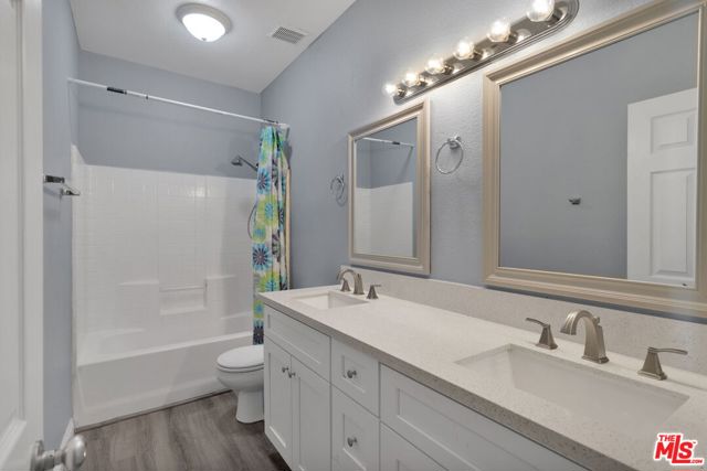 13292 Via Del Lago, Victorville CA: https://media.crmls.org/mediaz/95de97b0-5dd9-4575-9d5c-77f0963bd774.jpg