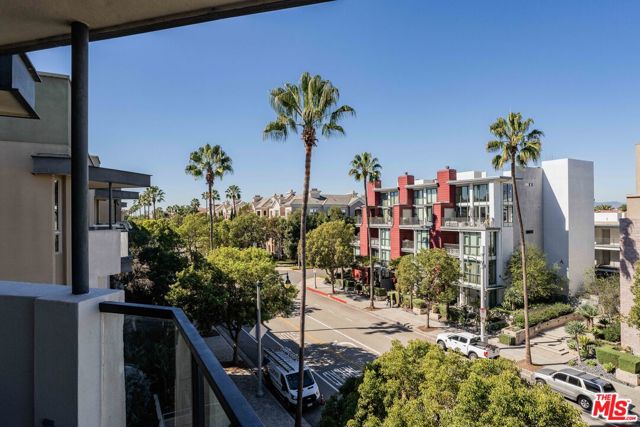 13044 Pacific, 414 photo 16