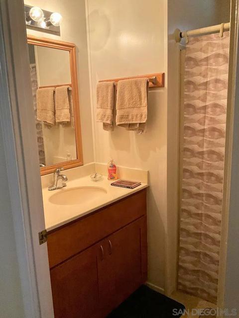 525 W El Norte Parkway, Escondido CA: https://media.crmls.org/mediaz/95dfe46e-fbfe-48bc-81e4-ad4354a88c93.jpg