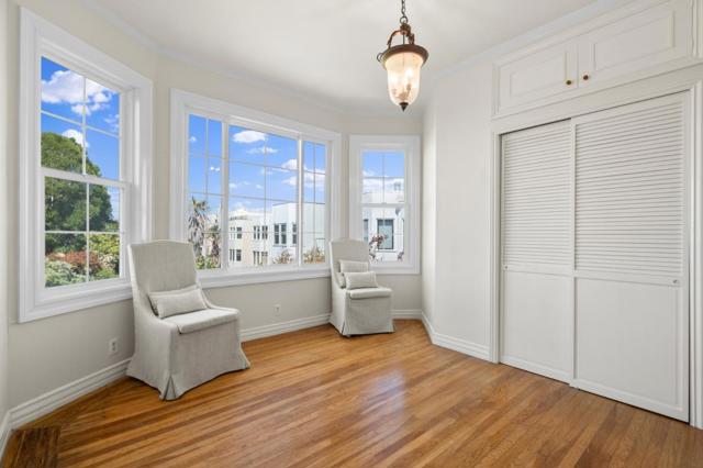 36333635 Webster Street, San Francisco CA: https://media.crmls.org/mediaz/95e06f21-e9ae-4b9e-881e-6bb785c36271.jpg
