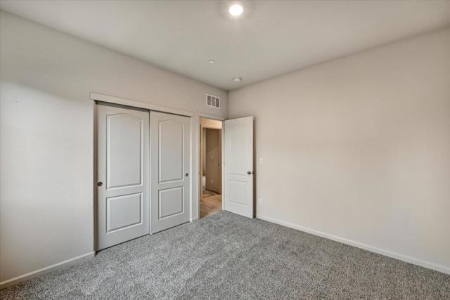 701 Pahl Court, Lincoln CA: https://media.crmls.org/mediaz/95e072e3-898b-43d1-9823-6ab10fe25fc9.jpg