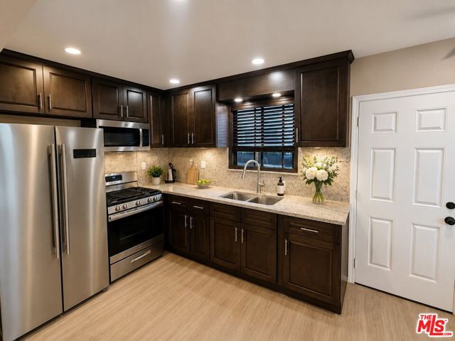 606 Phelan Lane, Redondo Beach, California 90278, 3 Bedrooms Bedrooms, 0 ,1 BathroomBathrooms,Residential,For Sale,Phelan,0,26859209