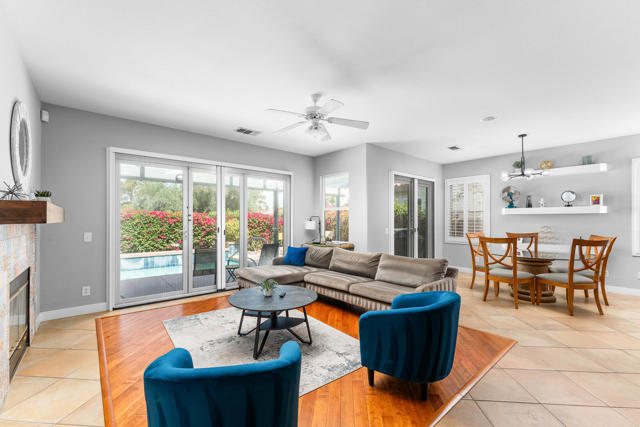 82626 Redford Way, Indio CA: https://media.crmls.org/mediaz/95e31efb-cd58-46c3-a41d-42e2ea089b0a.jpg