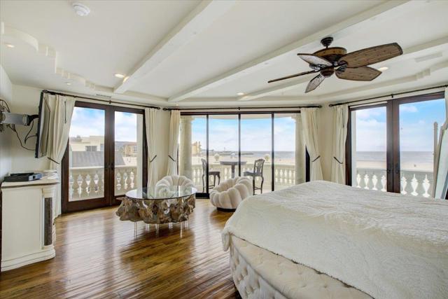 100 The Strand, Hermosa Beach CA: https://media.crmls.org/mediaz/95e37b7a-dd91-49ad-9c79-1a26bfd184cd.jpg