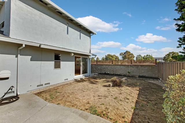 2560 Phelan Avenue, Hayward CA: https://media.crmls.org/mediaz/95e41007-c9a0-4944-b00b-5c674f642c62.jpg