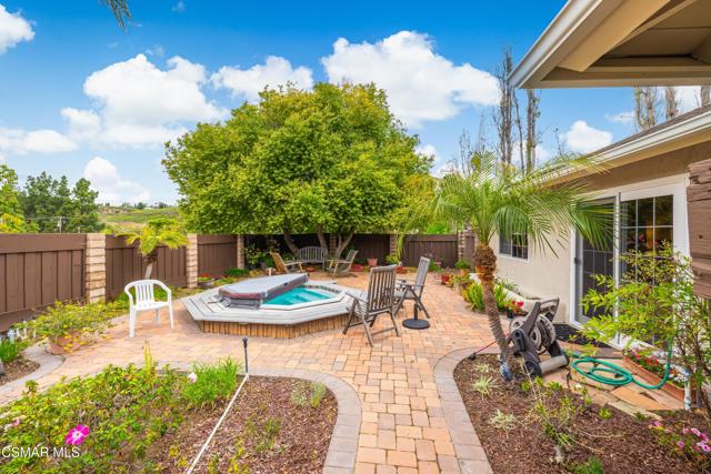 3384 Radcliffe Road, Thousand Oaks CA: https://media.crmls.org/mediaz/95e4ab4b-5349-4950-b8eb-03144669d79f.jpg