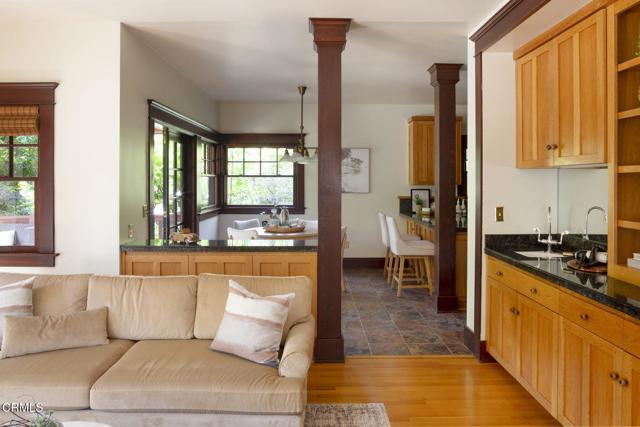 1813 Wayne Avenue, South Pasadena CA: https://media.crmls.org/mediaz/95e4c235-9385-4392-9e1a-2052e1665960.jpg