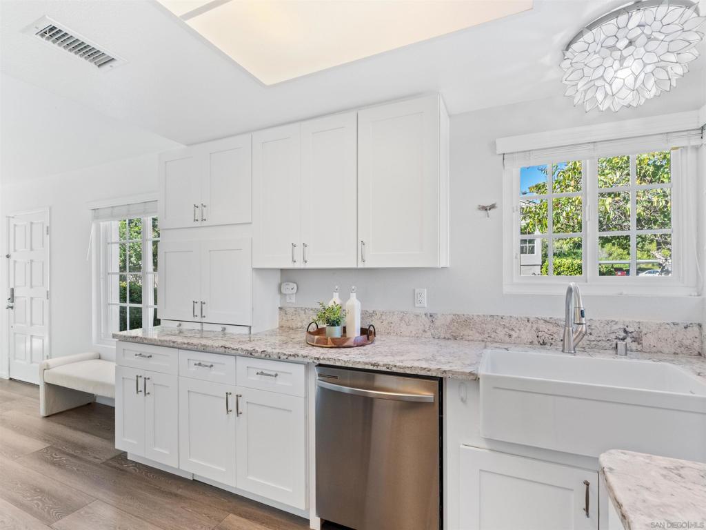 2835 Hillsboro Ct - photo 5
