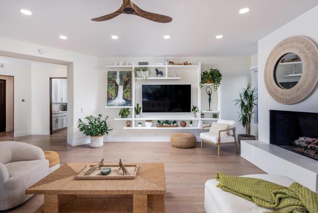 7430 St. Andrews Rd, Rancho Santa Fe CA: https://media.crmls.org/mediaz/95e59256-bca3-4f49-b7e2-f5f790a26df1.jpg