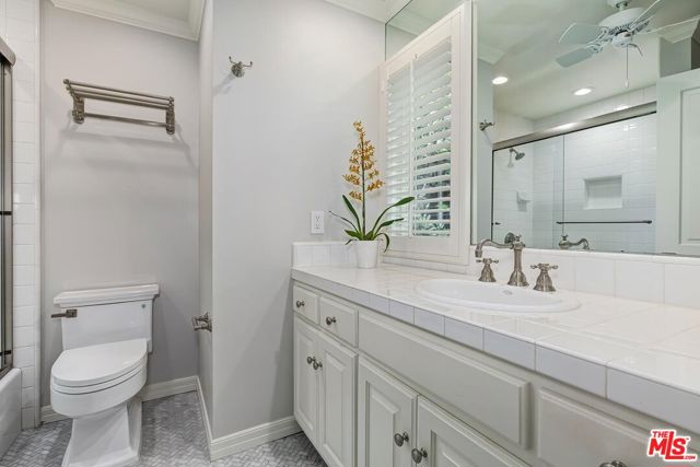 4211 West Toluca Lake Lane photo 28