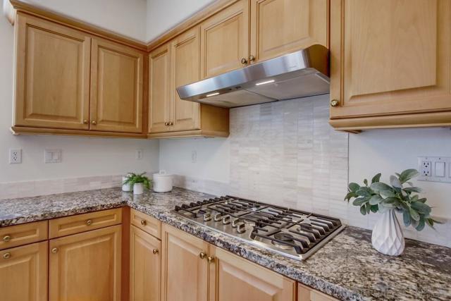 11841 Treewind Ct, San Diego CA: https://media.crmls.org/mediaz/95e667f8-2d53-4ab7-8443-70c6767d31fc.jpg