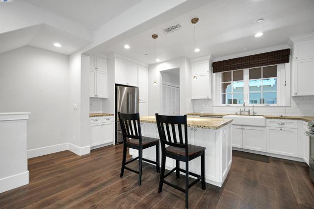 184 Stevenson Blvd, Fremont CA: https://media.crmls.org/mediaz/95e7747a-85c1-4745-a4b0-f544ae684326.jpg