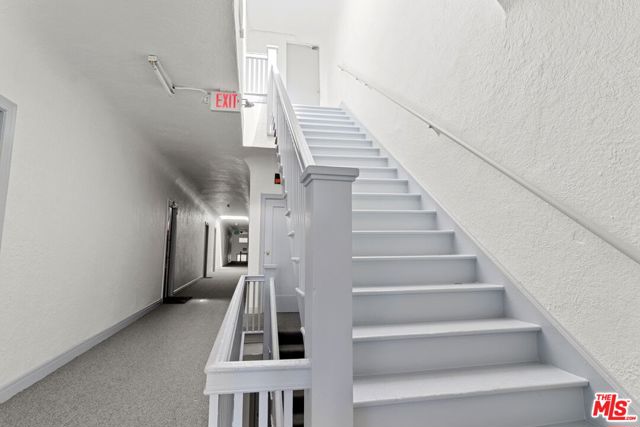 223 N Breed Street, Los Angeles CA: https://media.crmls.org/mediaz/95e811f6-331d-443a-9226-ce277ba8bae1.jpg