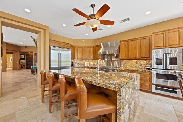 79885 Liga, La Quinta CA: https://media.crmls.org/mediaz/95e842e7-6ac8-4647-aba8-87b9192c780a.jpg