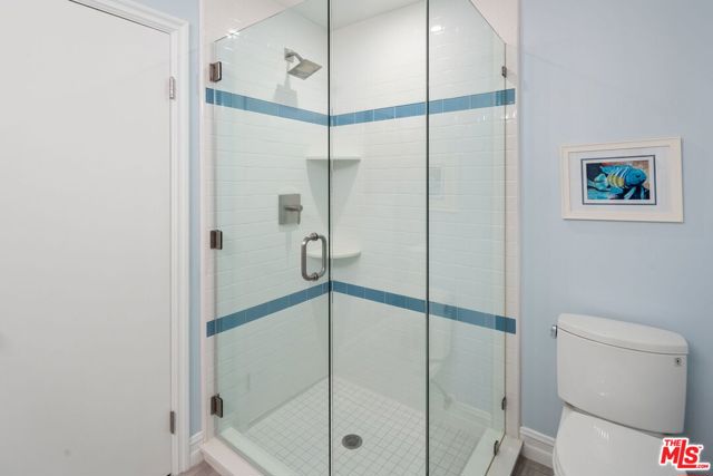 8828 Pershing Drive, Playa del Rey CA: https://media.crmls.org/mediaz/95e9bbdd-fc00-491d-b8d6-88c9aa187fd2.jpg