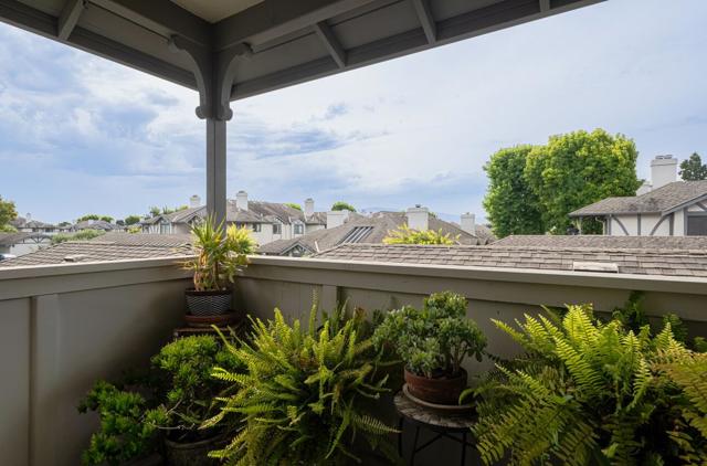 1051 Riker Street, Salinas CA: https://media.crmls.org/mediaz/95e9ce65-6621-4bf6-8095-5884d9c678b8.jpg