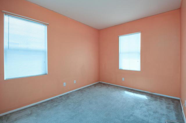 1854 Jasmine Ct, San Jacinto CA: https://media.crmls.org/mediaz/95eb38cf-f20a-416e-a2b0-808be851b640.jpg