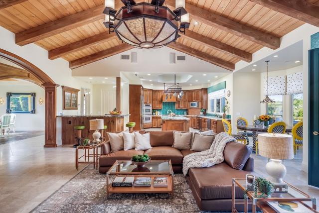 4843 La Jacaranda, Rancho Santa Fe CA: https://media.crmls.org/mediaz/95ec59d5-f469-4030-a32f-4f70d1ba53d0.jpg