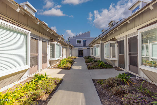 Detail Gallery Image 3 of 15 For 130 Ash Ave #12,  Carpinteria,  CA 93013 - 1 Beds | 1 Baths