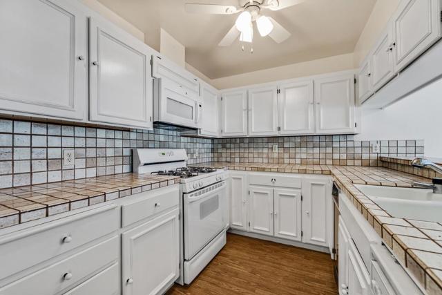 1396 El Camino Real, Millbrae CA: https://media.crmls.org/mediaz/95edb7be-7aa4-4208-b8d2-dc83ddbbb605.jpg