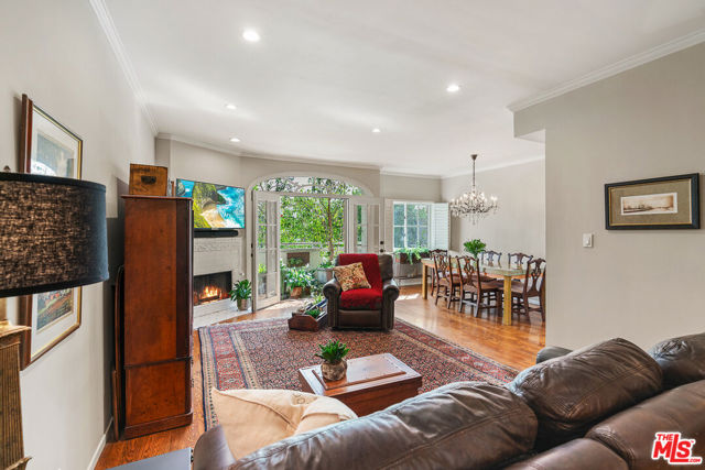 120 N Swall Drive, Los Angeles CA: https://media.crmls.org/mediaz/95eed3fe-71b7-448d-bfbc-c6c5904765b1.jpg
