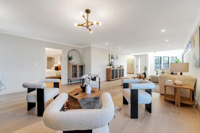 2071 Oakley Avenue, Menlo Park CA: https://media.crmls.org/mediaz/95ef02a8-21d7-411d-8017-4ba62fc0fd7c.jpg