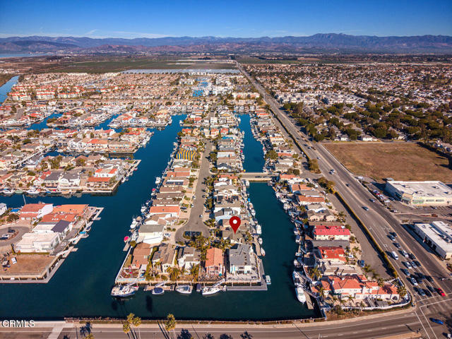 2524 Monaco Drive, Oxnard CA: https://media.crmls.org/mediaz/95ef7588-3130-4eac-bbc5-661fb1bfab33.jpg