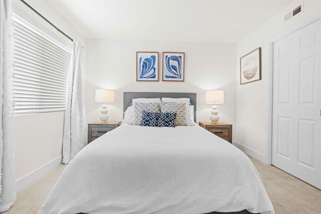Image 13 of 53 For 3702 Southridge Way