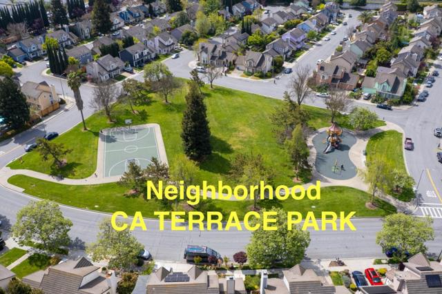 395 Sandstone Drive, Fremont CA: https://media.crmls.org/mediaz/95f07bd2-954c-4b06-b26b-4d050e8fb3d2.jpg