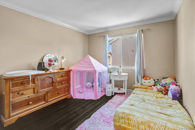 2816 Weeping Willow Rd, Chula Vista CA: https://media.crmls.org/mediaz/95f0e449-4db0-4391-a4da-2fa36f8c7c03.jpg