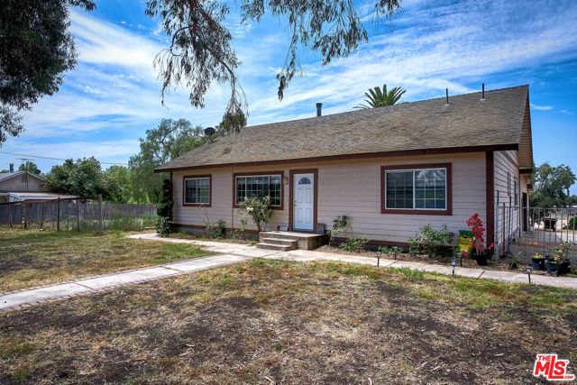 Image 9 of 72 For 5565 Balcom Canyon Road