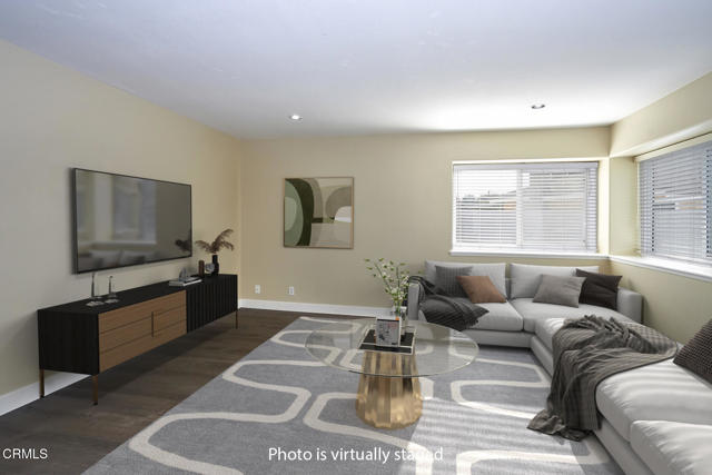 1700 Arlene Avenue, Oxnard CA: https://media.crmls.org/mediaz/95f2dcb4-c7c1-4f3f-b0ef-ca9438012ab4.jpg