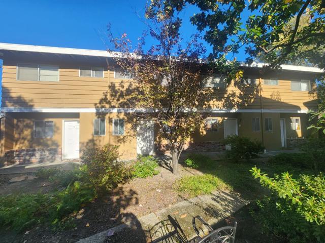 42 Tahoe Court, Walnut Creek CA: https://media.crmls.org/mediaz/95f2defe-58e9-4551-abf7-d685bf60658a.jpg