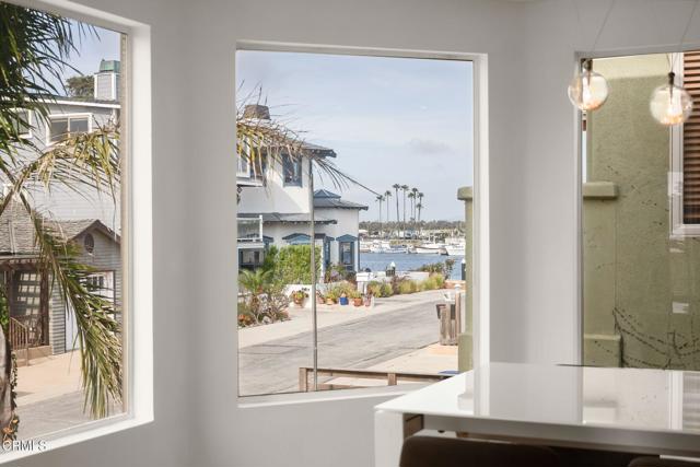 Detail Gallery Image 12 of 45 For 124 San Clemente Ave, Oxnard,  CA 93035 - 3 Beds | 3 Baths