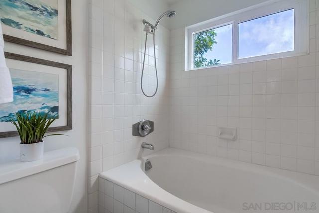 361 Rosecrans Street, San Diego, California 92106, 2 Bedrooms Bedrooms, ,2 BathroomsBathrooms,Condominium,For Sale,Rosecrans Street,250020947SD