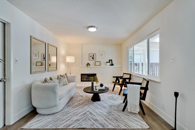 10211 E Estates Drive, Cupertino CA: https://media.crmls.org/mediaz/95f6266d-82eb-42f0-b978-55e176b76937.jpg