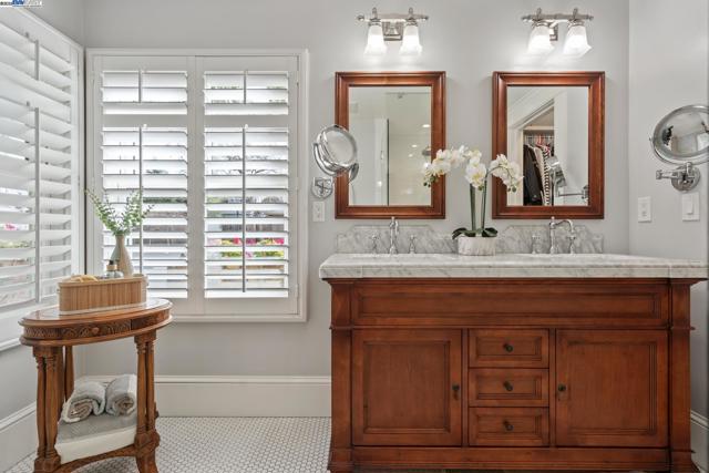 690 S K St, Livermore CA: https://media.crmls.org/mediaz/95f66949-d2dd-4064-891e-e9e539ec4472.jpg