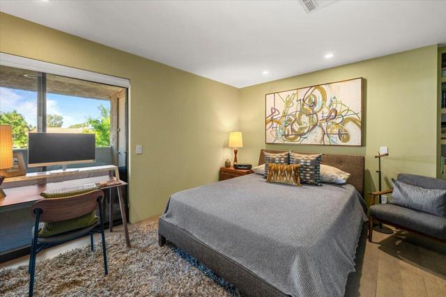 Image 11 of 24 For 467 Calle El Segundo  D1