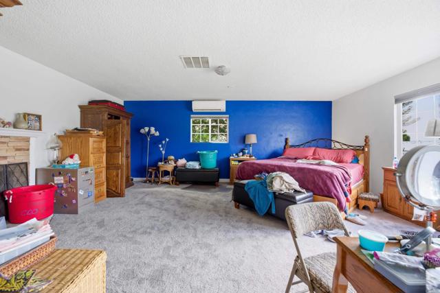 Detail Gallery Image 9 of 38 For 1650 N Broadway, Escondido,  CA 92026 - 3 Beds | 3 Baths