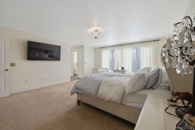 Image 41 of 69 For 2415 Oak Grove Ct