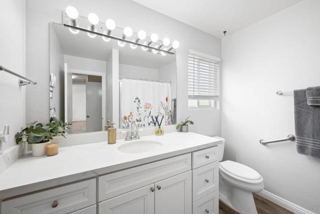 Detail Gallery Image 15 of 33 For 3820 Rosemary Way, Oceanside,  CA 92057 - 2 Beds | 2 Baths