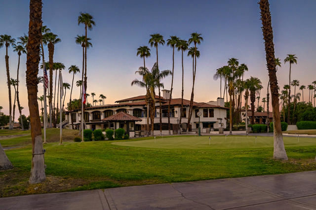 239 Santa Barbara Circle, Palm Desert, CA 92260