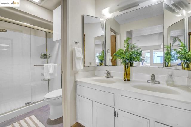 Image 24 of 42 For 545 Pierce St  3002