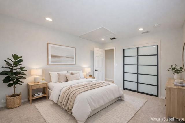 Image 28 of 63 For 447 Burning Tree Court