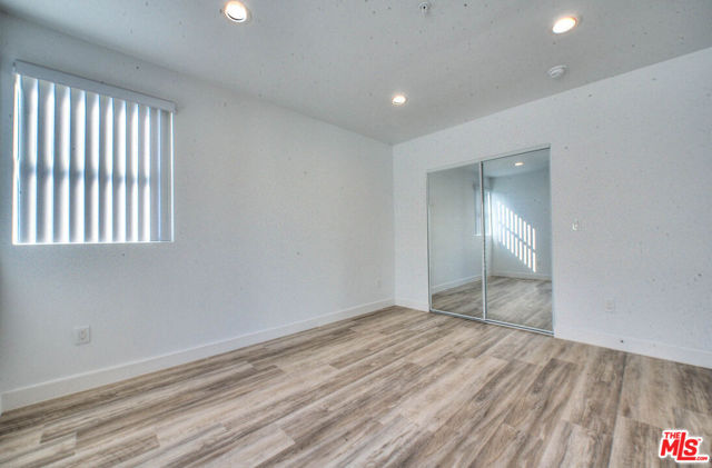 4308 S Normandie Avenue, Los Angeles CA: https://media.crmls.org/mediaz/95fa0af2-f77c-407a-af5c-68d28f450573.jpg